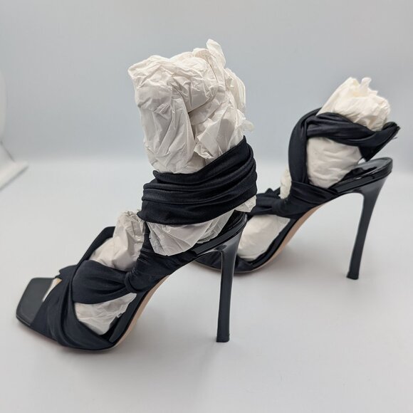 Neoma Sandal - Picture 2 of 5